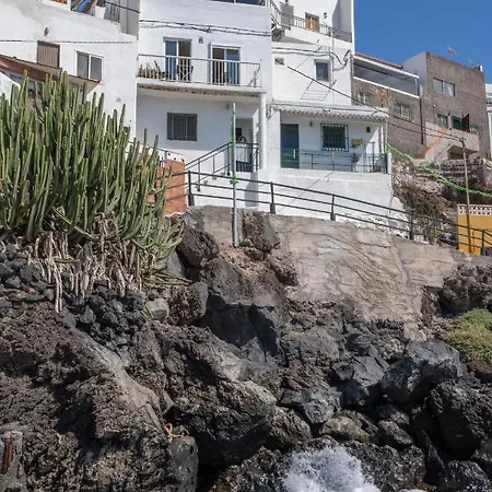 Holiday home Breath-taking Views On The First Line Of The Ocean *
