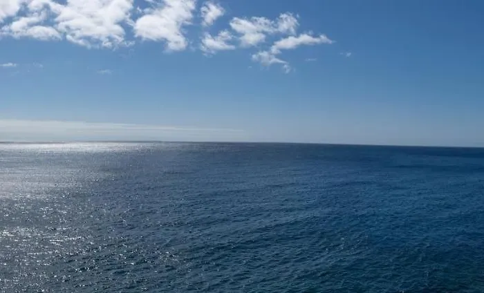 Semesterbostad Breath-taking Views On The First Line Of The Ocean