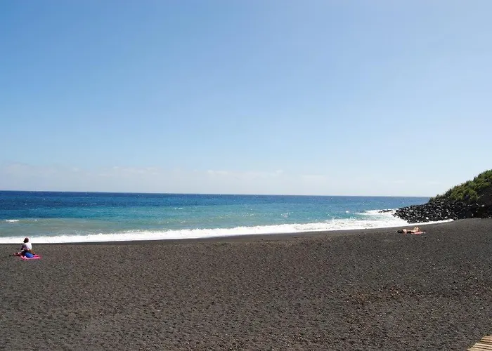 Hébergement de vacances Breath-taking Views On The First Line Of The Ocean