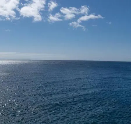 Casa vacanze Breath-taking Views On The First Line Of The Ocean